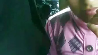 នៅក្នុងស្លុត fucking ងងឹតបិទភ្នែក