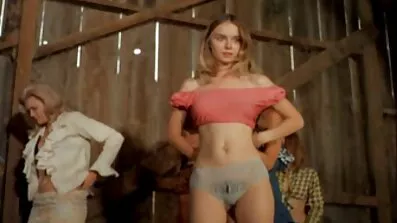 ម៉ាស្សាពិបាកមិនគួរឱ្យជឿ fucked ដោយម៉ាស៊ីនភ្ញៀវ