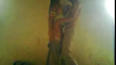 Fucked លុយក្មេងស្រីម្នាក់-បាញ់នៅក្នុងរន្ធទ្វារមាស