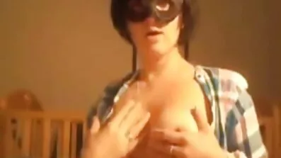 មិត្តស្រី Horny fucked ដោយរំញ័រមួយ