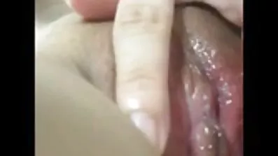 ក្រុម Super-fucking-lezzies បូ pummel ក្តៅជាមួយ tits ធំ