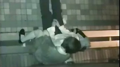Truckers fucked chick នៅលើកំរាលឥដ្ឋ