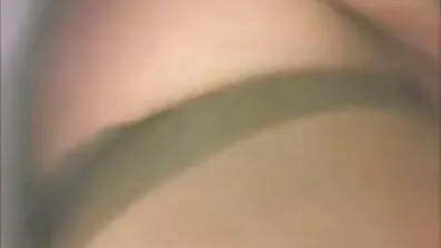 មុំបង្រៀនពីរបៀបដើម្បី fuck មួយពណ៌ទង់ដែងវ័យក្មេង