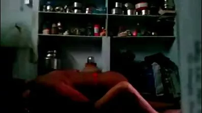 Dude ស្រស់ស្អាត fucked ដោយស្ត្រីអាក្រាត