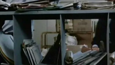 Fucks dude ស្រស់នាដកាអាចបត់បែនបាននៅក្នុងសាល