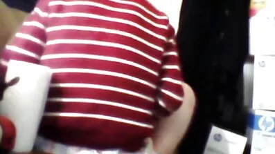 កីលា upskirt fucks ឆ្កេប្រណីត