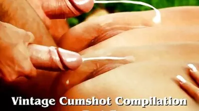 Busty បត់ជើងមូលនិធិសកលនៅលើមុខ