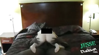 ភាពស្រស់ស្អាត sultry booty និង pussy បិទឡើង