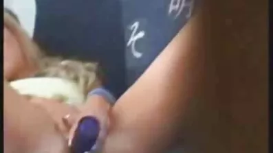 Cumshot brunette ធំបំផុតពីការរួមភេទស្រលាញ់ភេទដូចគ្នា